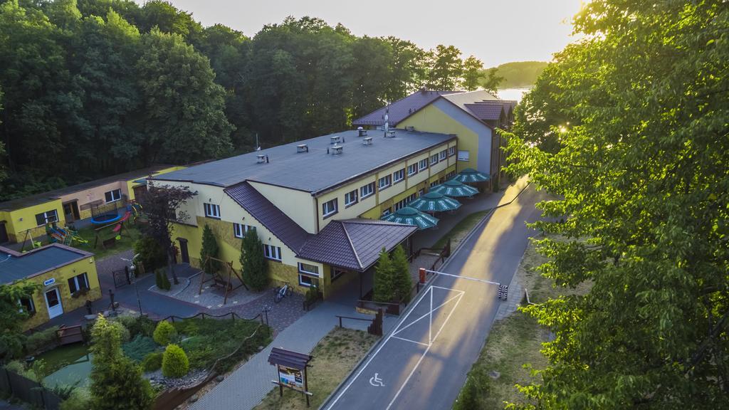 Centrum Wypoczynkowo-Konferencyjne Zacisze Zlotow  Exterior photo